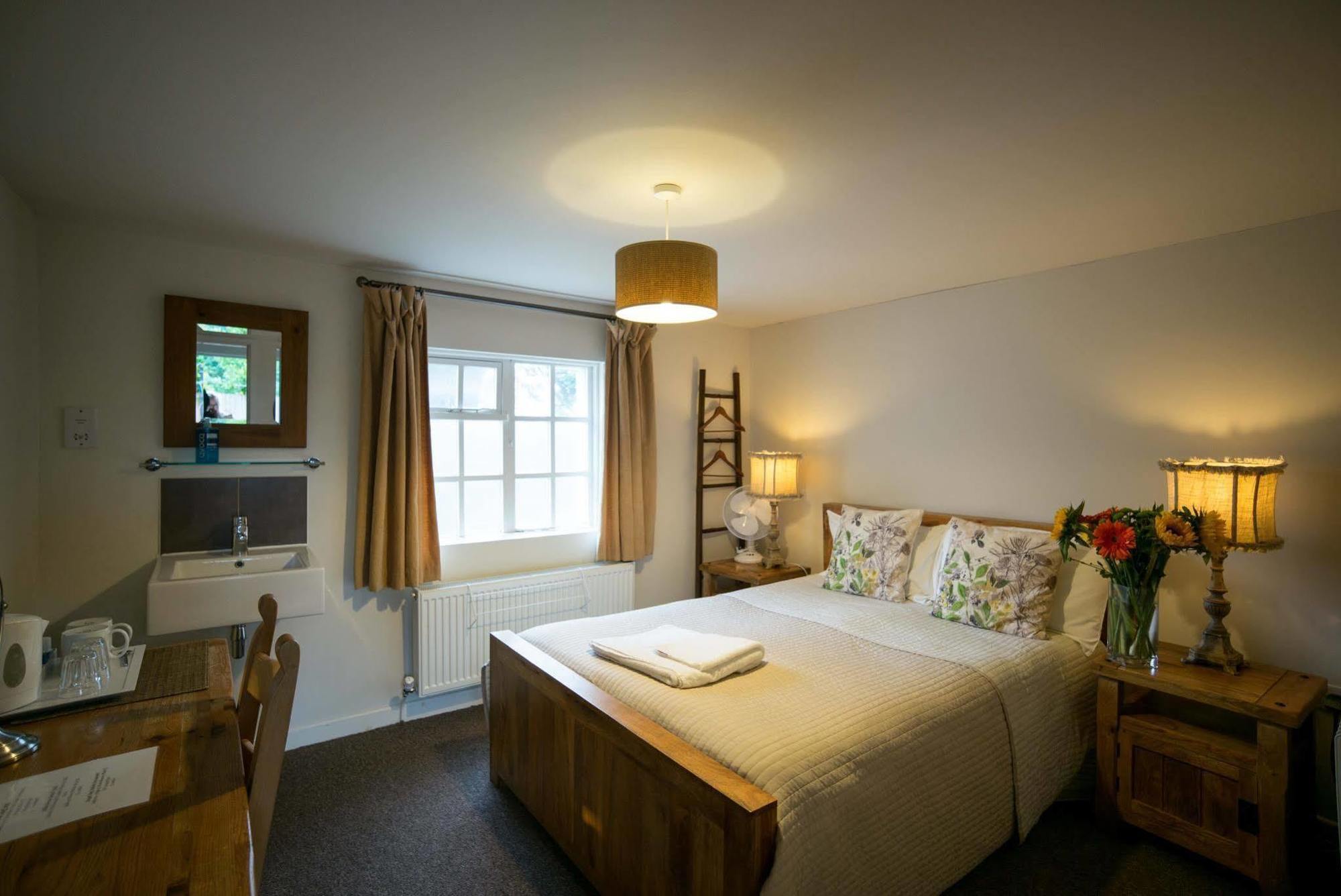 Bed and Breakfast The Coach House Winterbourne Exterior foto